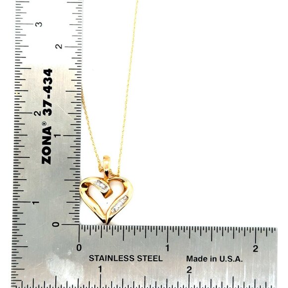 NWT 10K Gold Baguette Heart Necklace - Picture 6 of 7